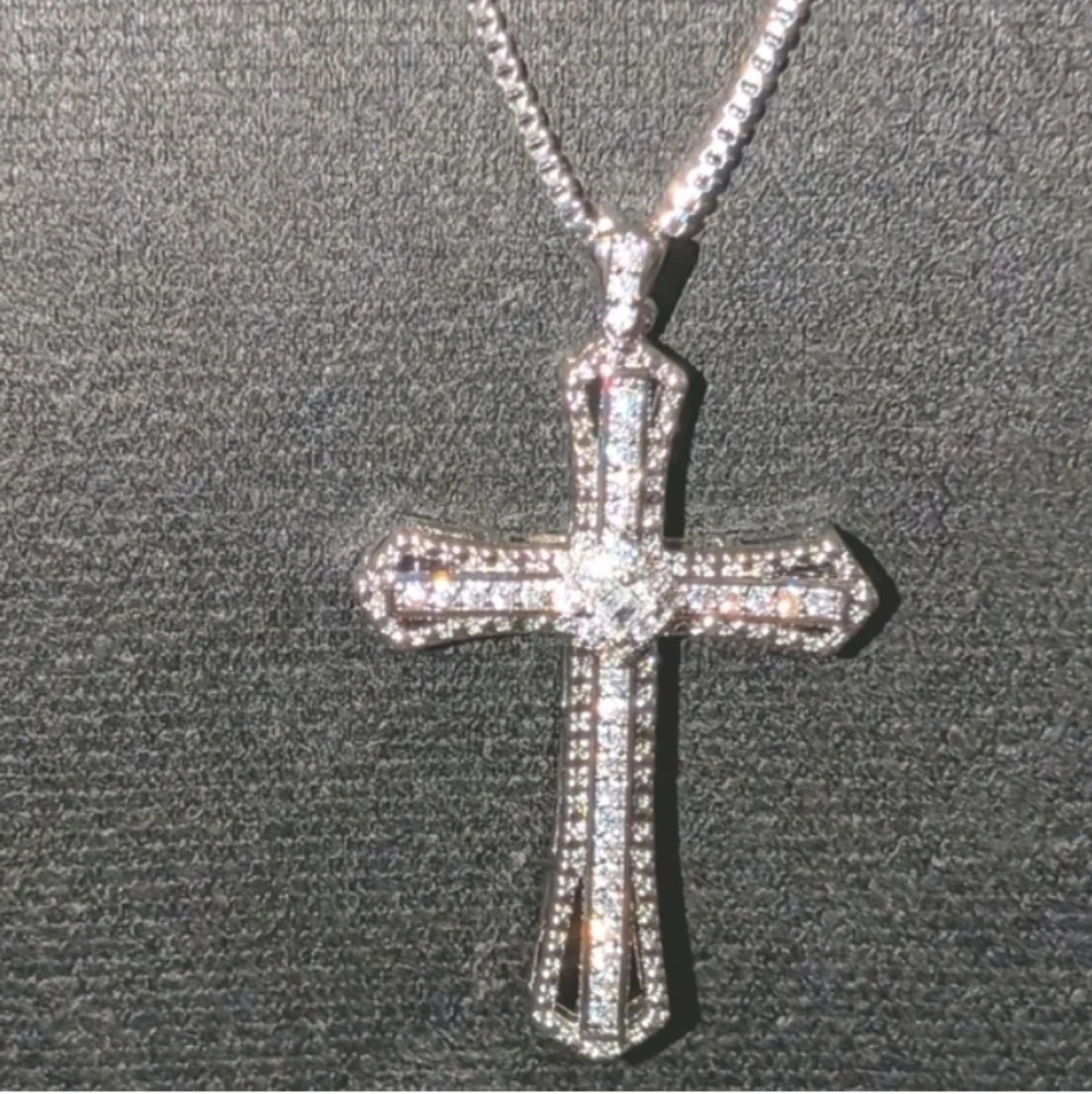 Elegant 14k Whit Gold Plated Cross Pendant Necklace 45cm